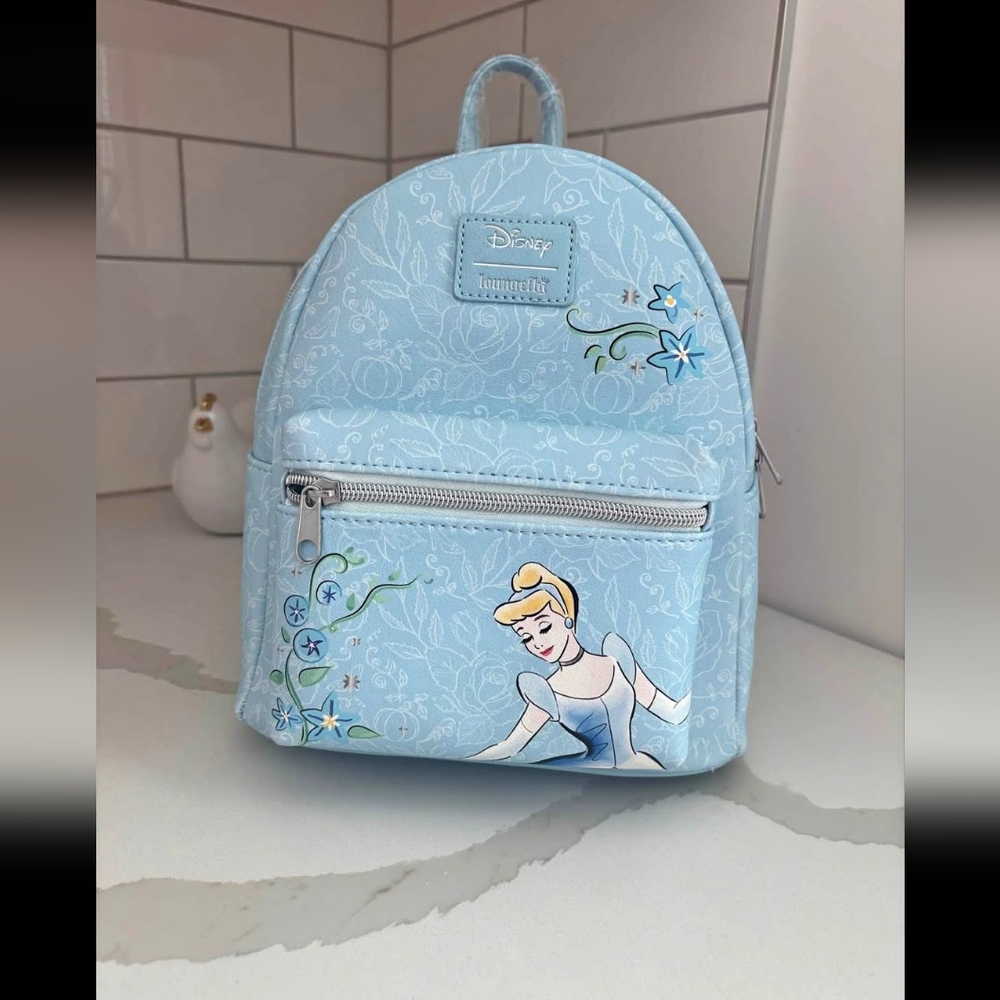 brand new with tag Loungefly Disney Cinderella Sketch Mini Backpack - Picture 8 of 11